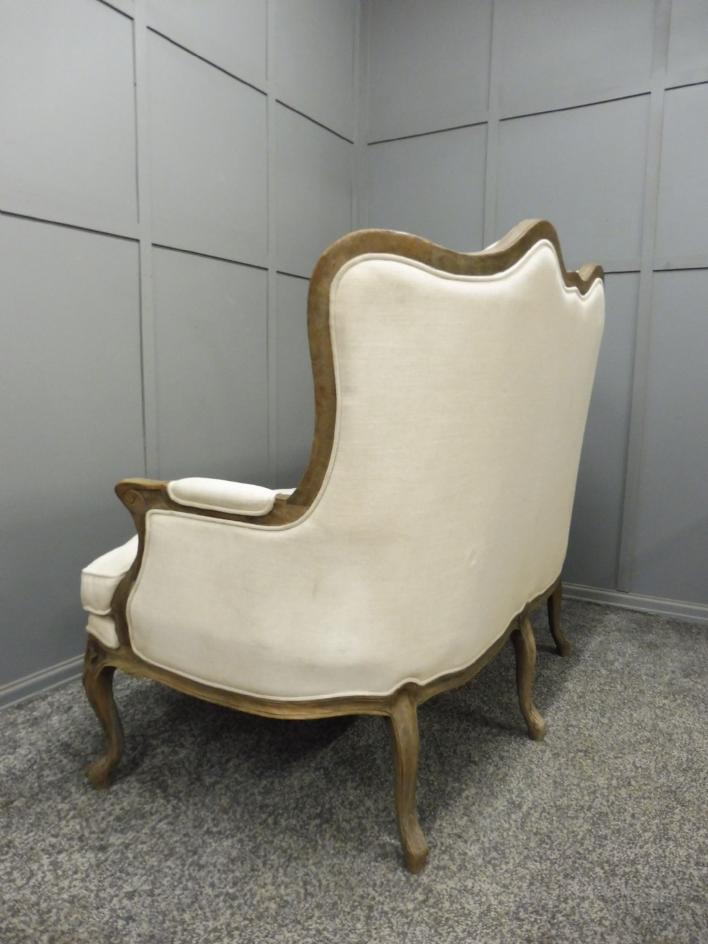 FRENCH WALNUT SOFA View XIII