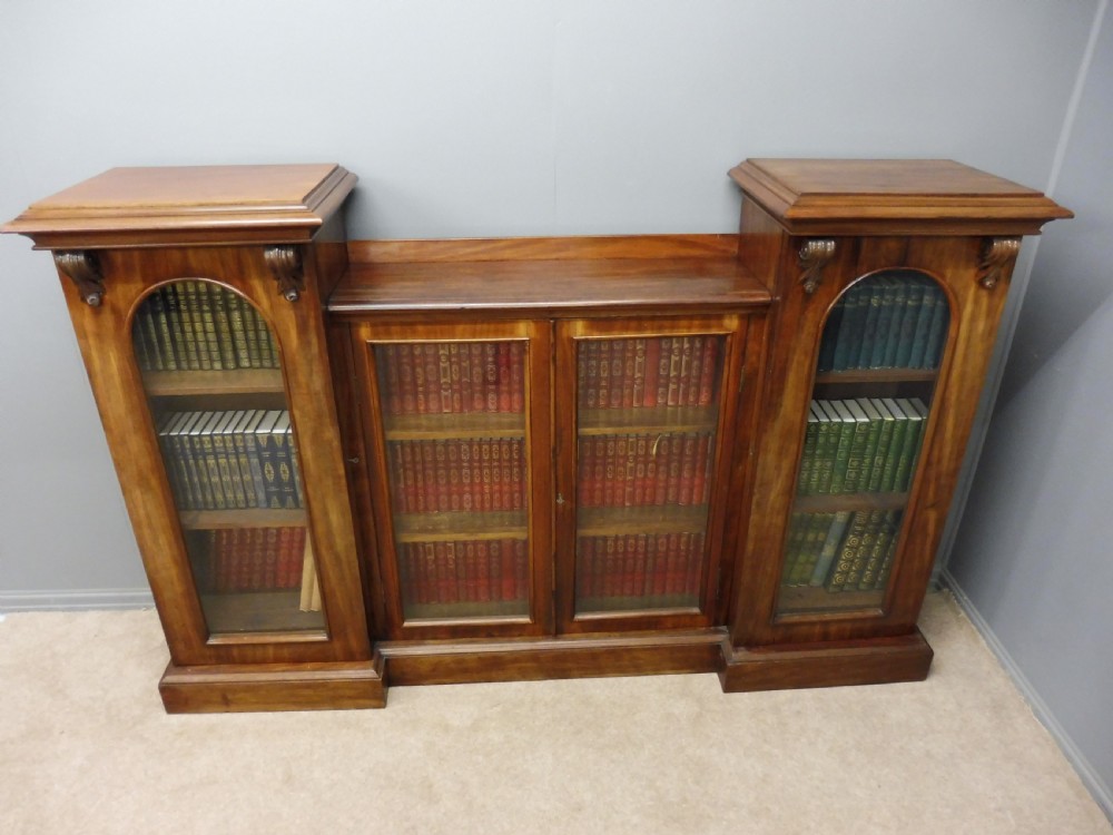 VICTORIAN FOUR DOOR BOOKCASE View VII