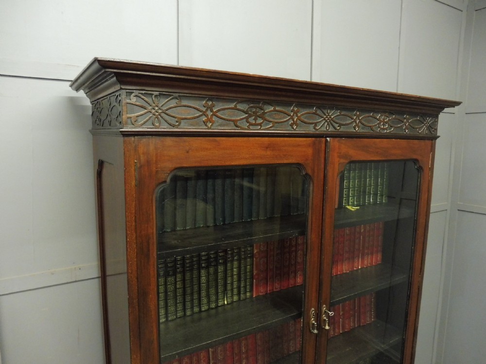 EDWARDIAN MAHOGANY BOOKCASE CIRCA 1910 View IV