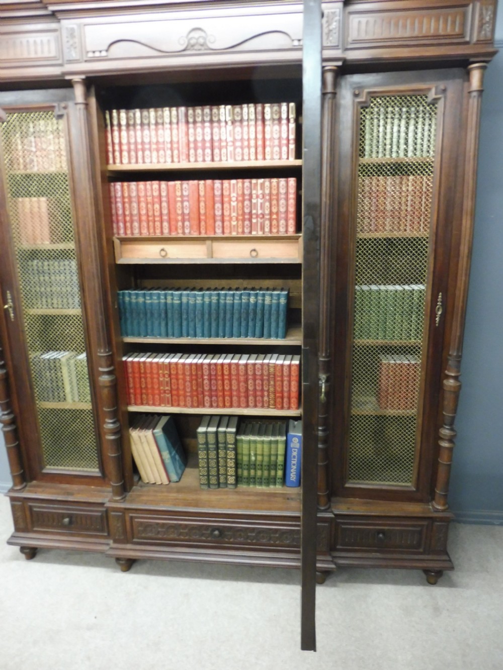 19TH CENTURY FRENCH BOOKCASE View XII