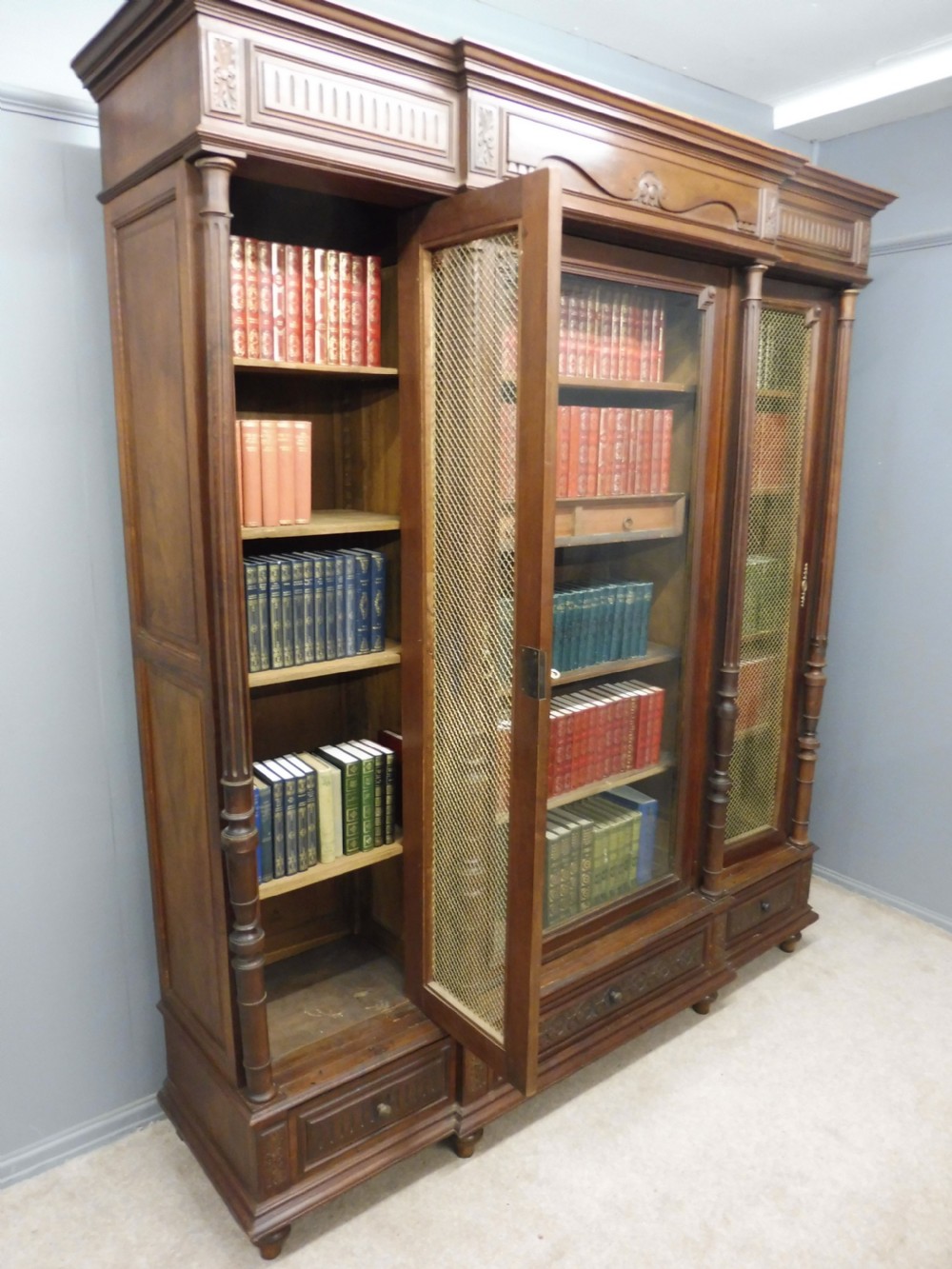 19TH CENTURY FRENCH BOOKCASE View XIII