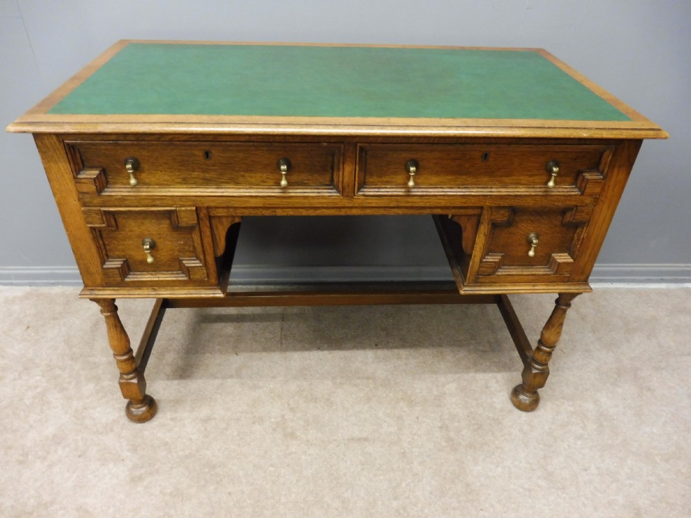 GOLDEN OAK DESK View II