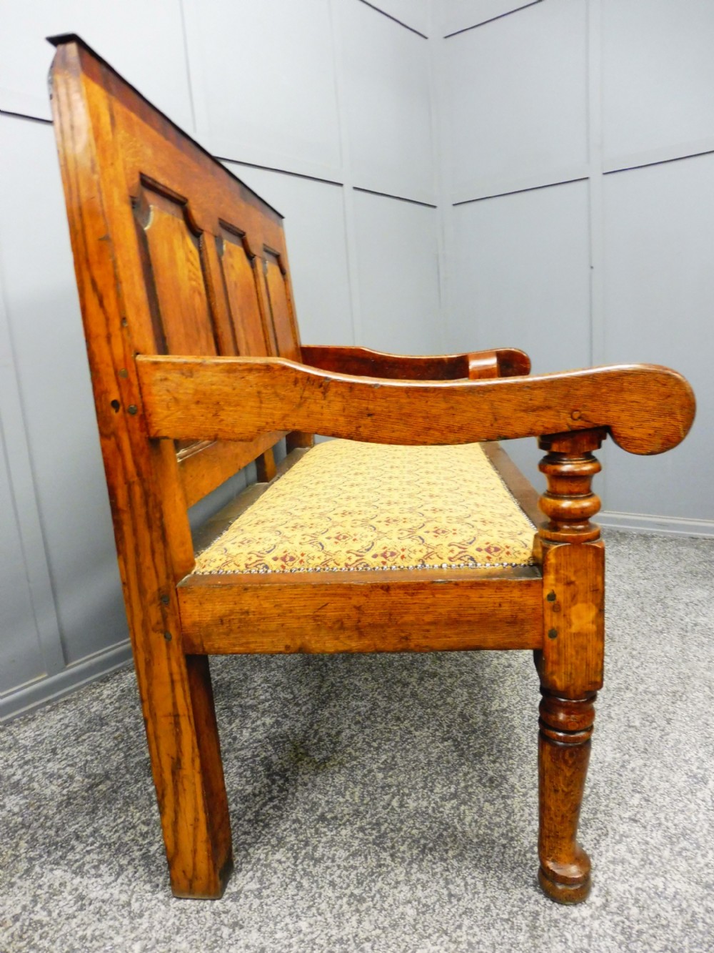 GEORGIAN OAK AND MAHOGANY BENCH CIRCA 1780 View VII