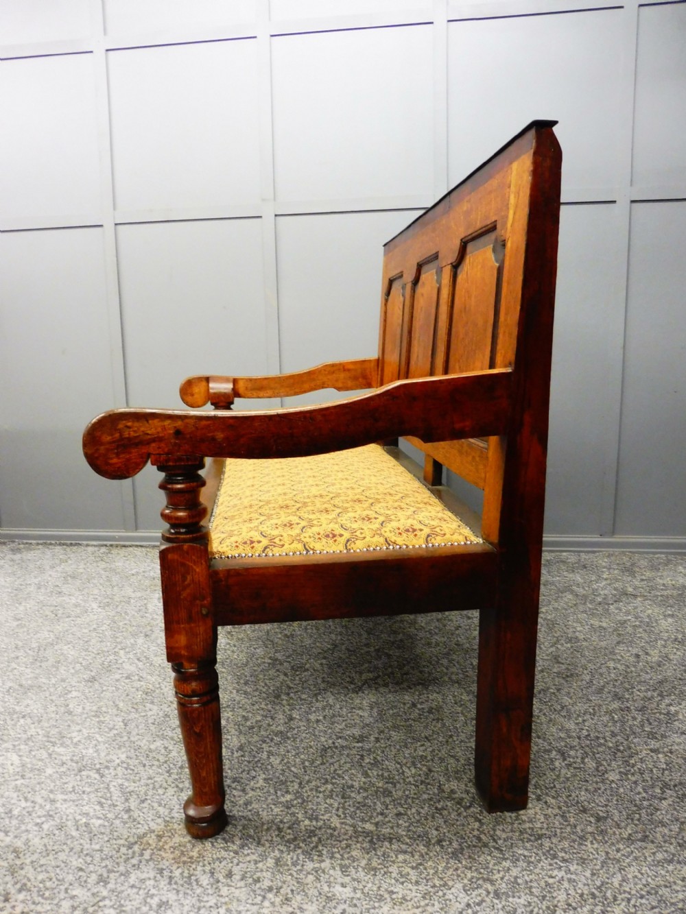GEORGIAN OAK AND MAHOGANY BENCH CIRCA 1780 View VIII