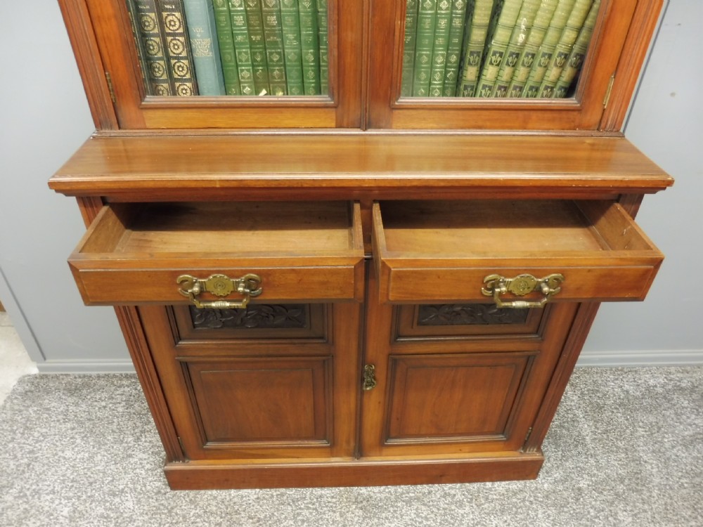 VICTORIAN WALNUT LIBRARY BOOKCASE  View VIII