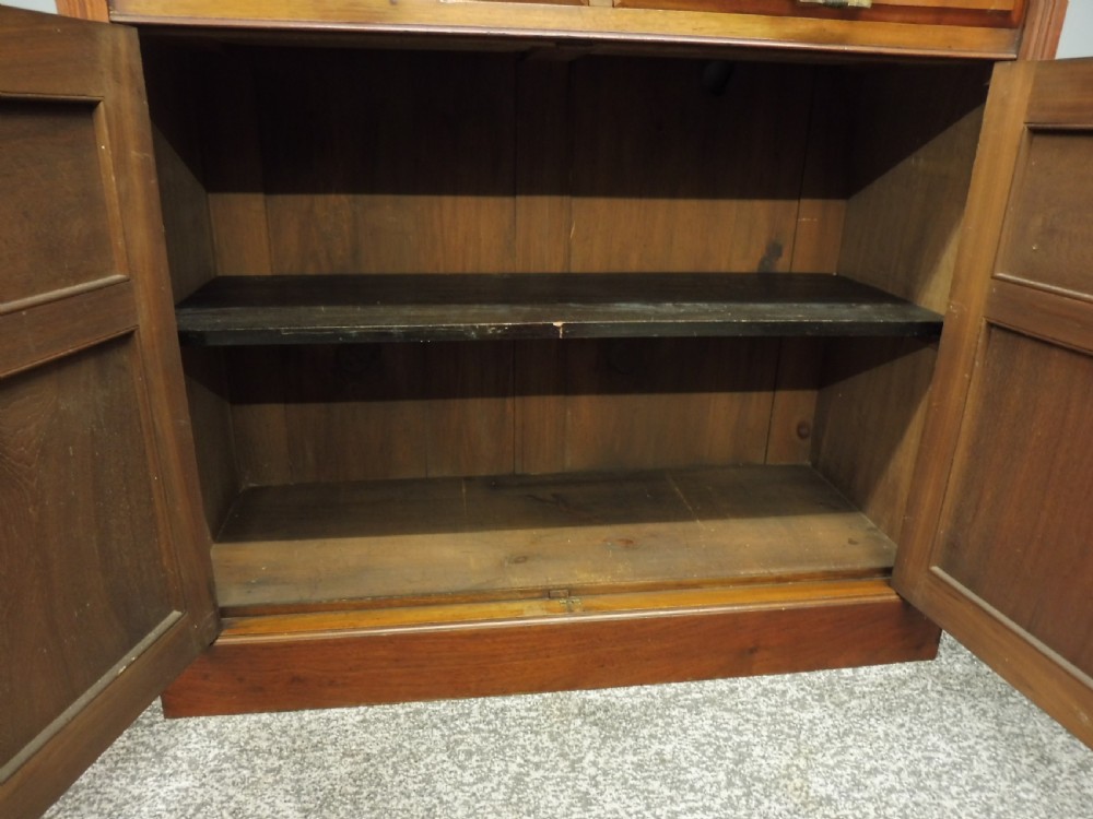 VICTORIAN WALNUT LIBRARY BOOKCASE  View IX