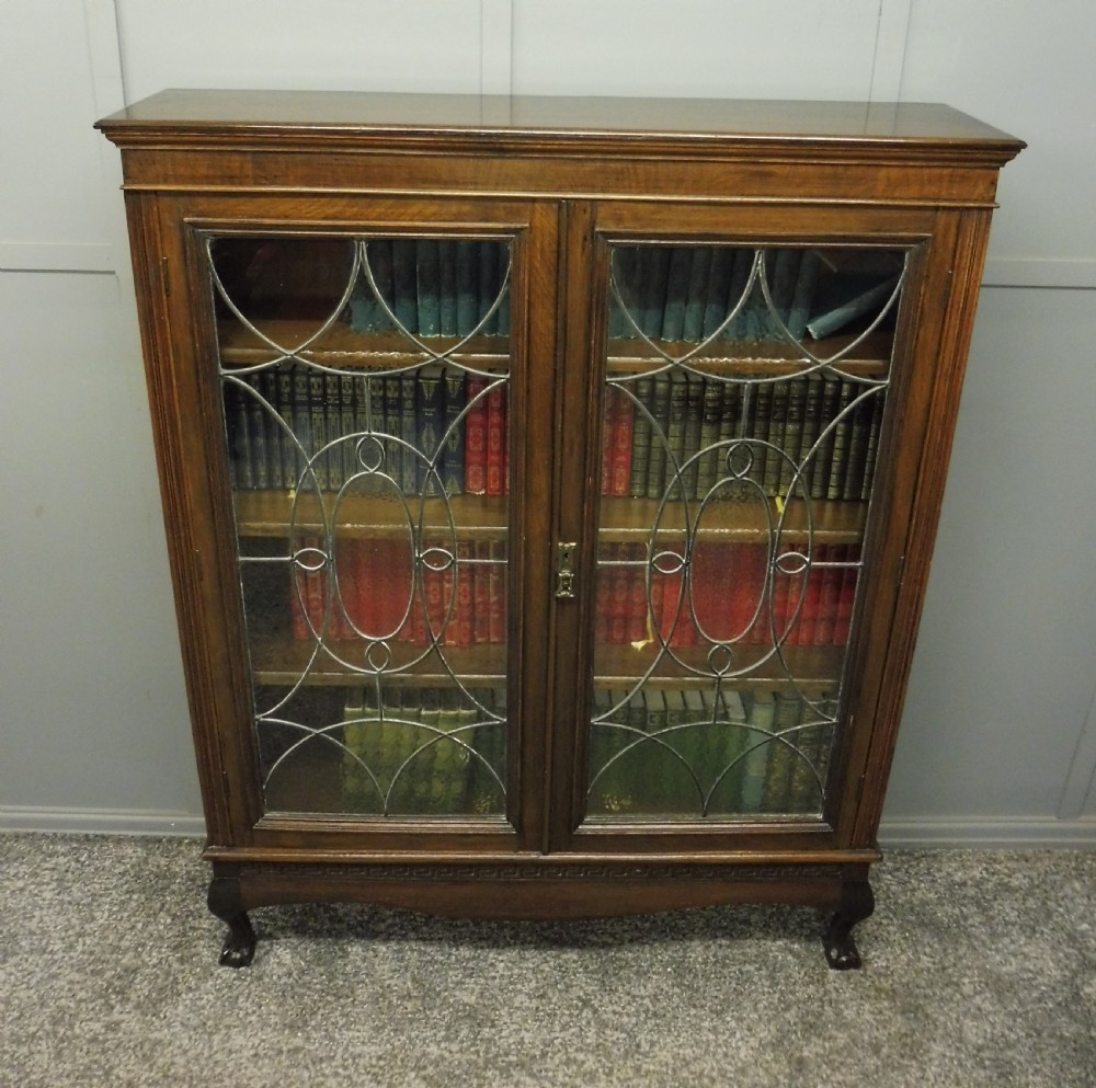 OAK BOOKCASE WITH ART DECO GLASS DOORS CIRCA 1920 View VIII