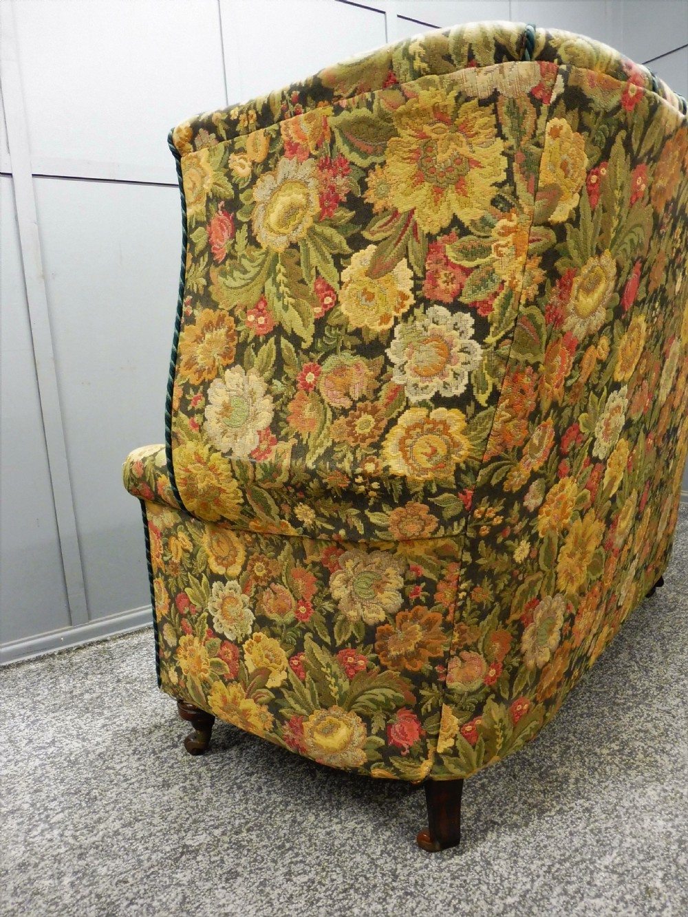 19TH CENTURY DEEP WINGED SOFA View X