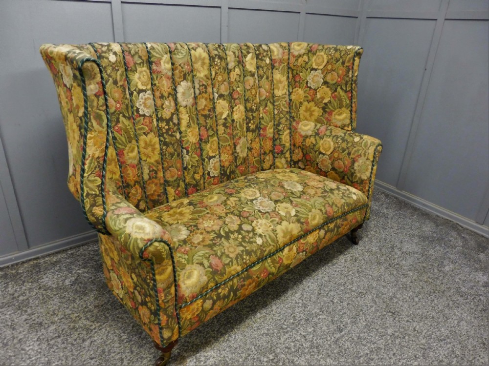 19TH CENTURY DEEP WINGED SOFA View XII