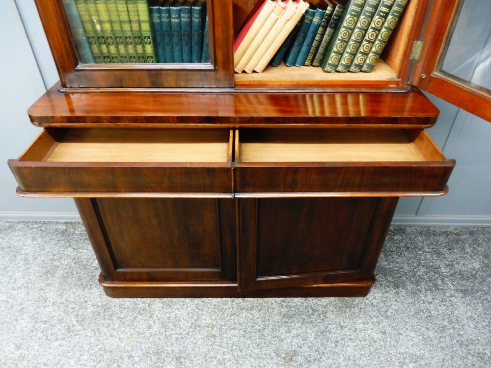 GOOD QUALITY VICTORIAN MAHOGANY BOOKCASE View IX