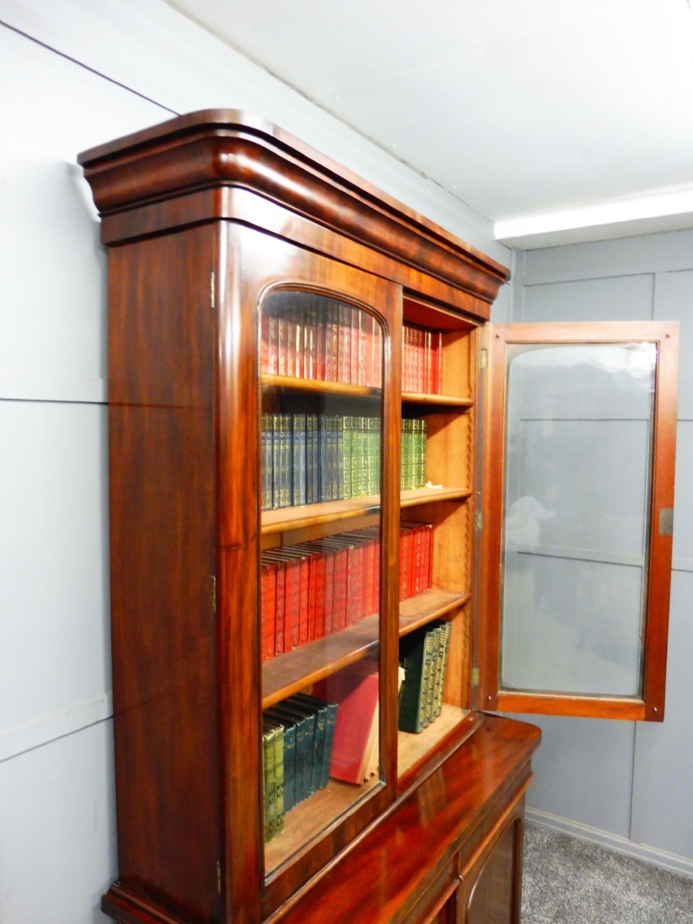 GOOD QUALITY VICTORIAN MAHOGANY BOOKCASE View XI