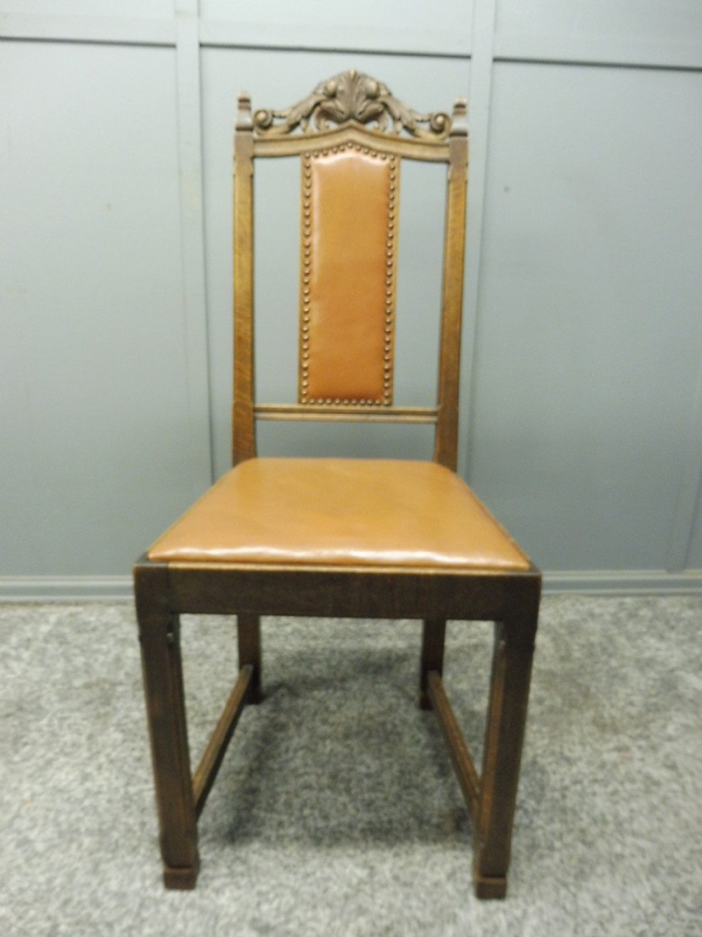 SET OF 8 OAK ARTS AND CRAFTS DINING CHAIRS View VIII