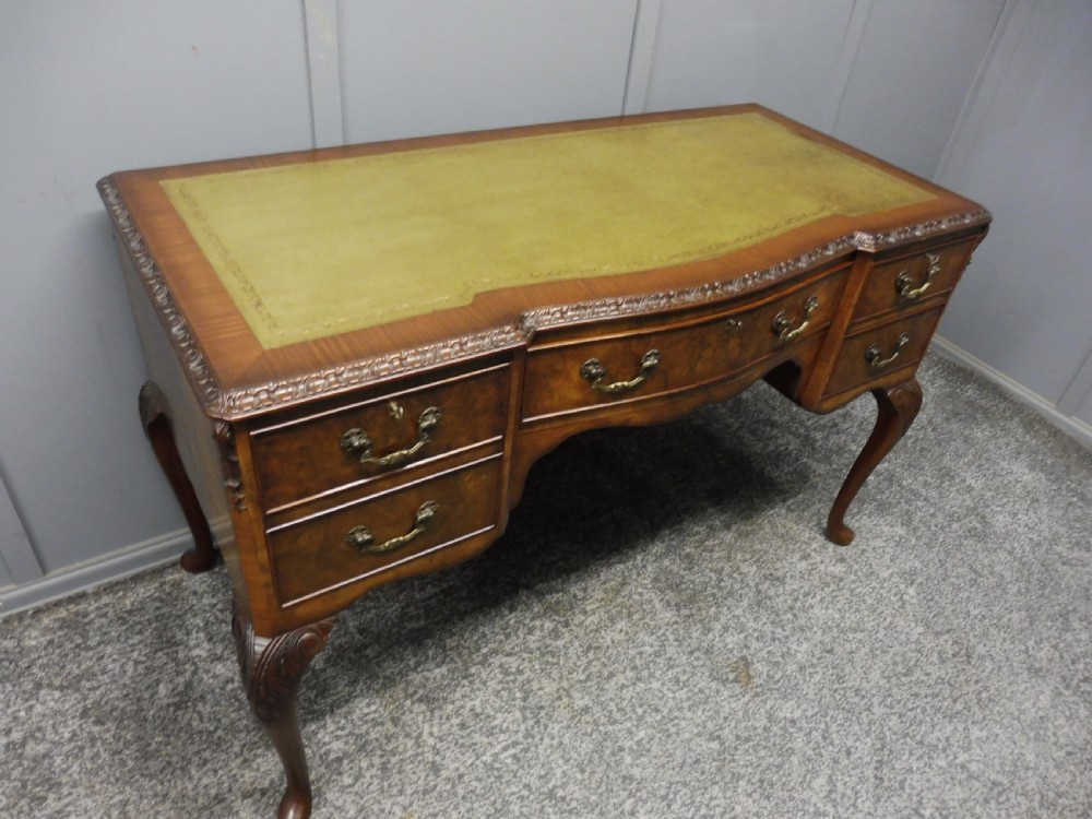 FIGURED WALNUT DESK View X
