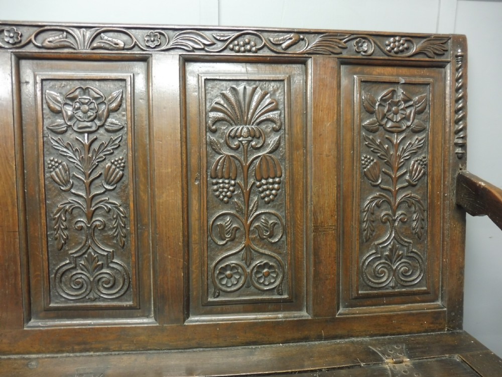 EARLY OAK SETTLE CIRCA 1680-1700 View VIII