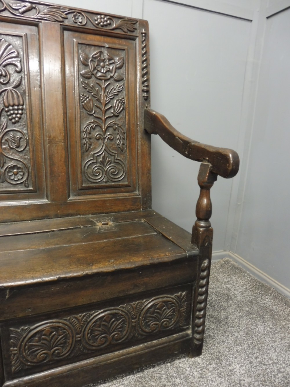 EARLY OAK SETTLE CIRCA 1680-1700 View IX