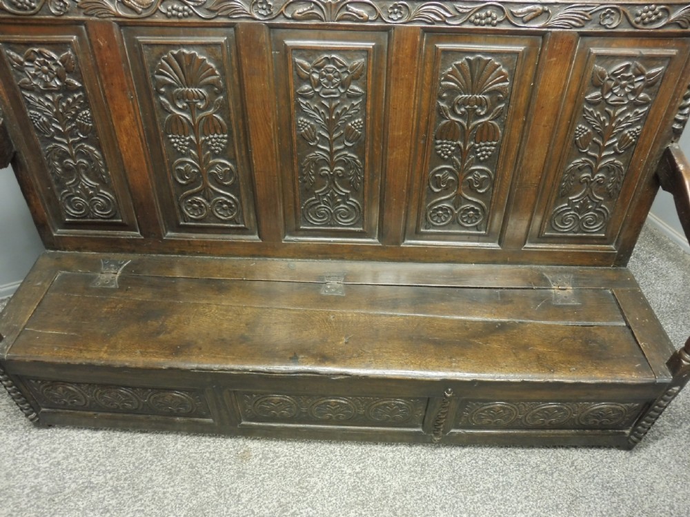 EARLY OAK SETTLE CIRCA 1680-1700 View XII