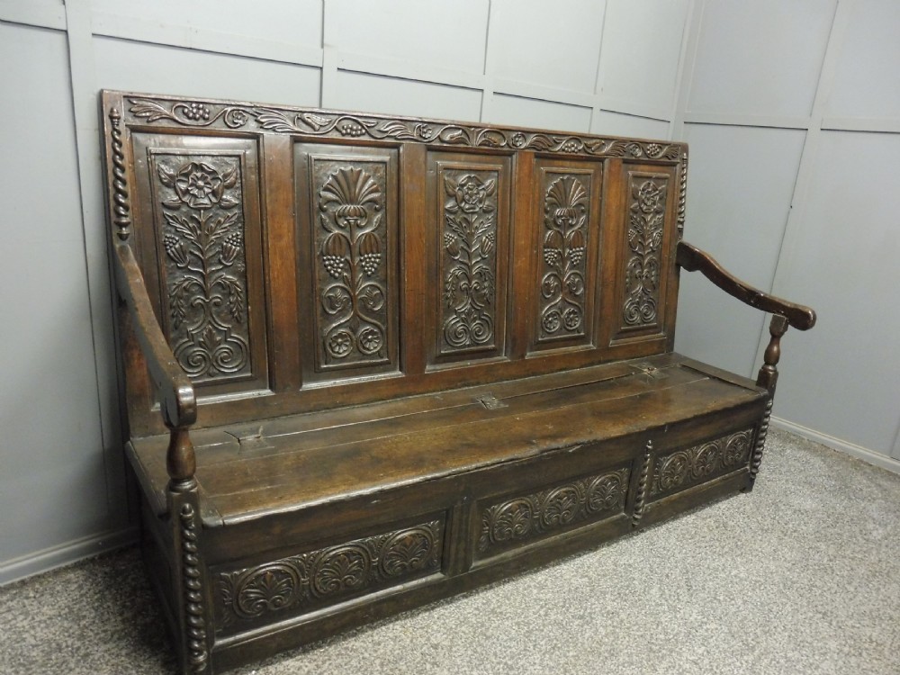 EARLY OAK SETTLE CIRCA 1680-1700 View XV