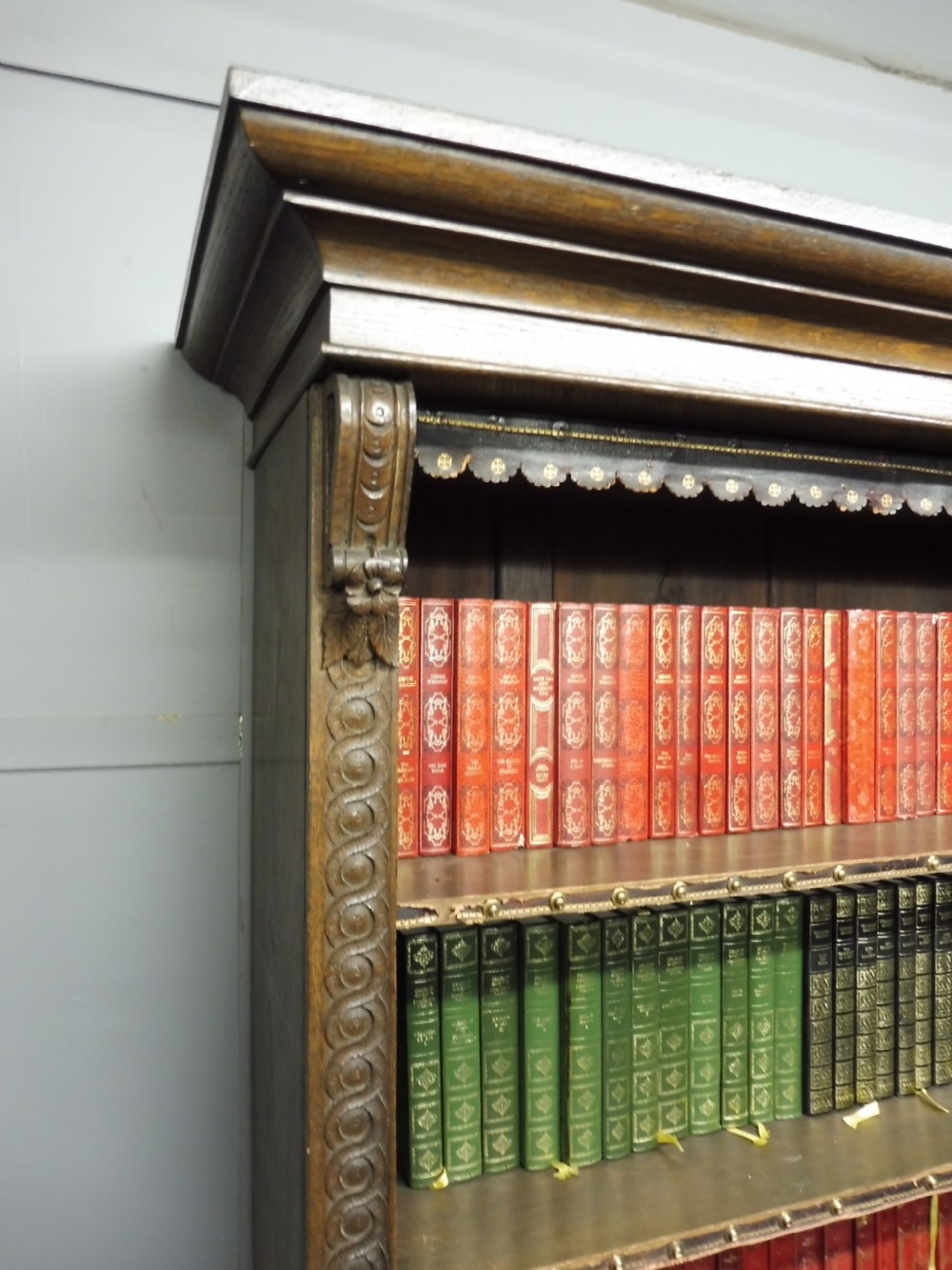 LARGE VICTORIAN OAK COUNTRY HOUSE BOOKCASE View VII
