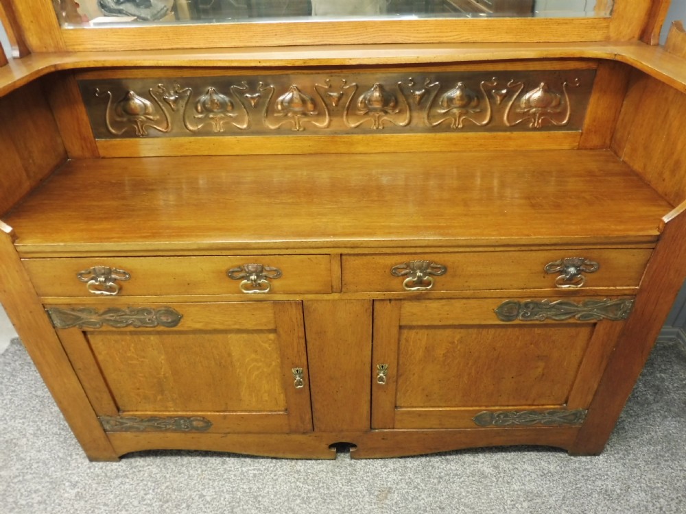 LARGE OAK ARTS AND CRAFTS SIDEBOARD  View XI
