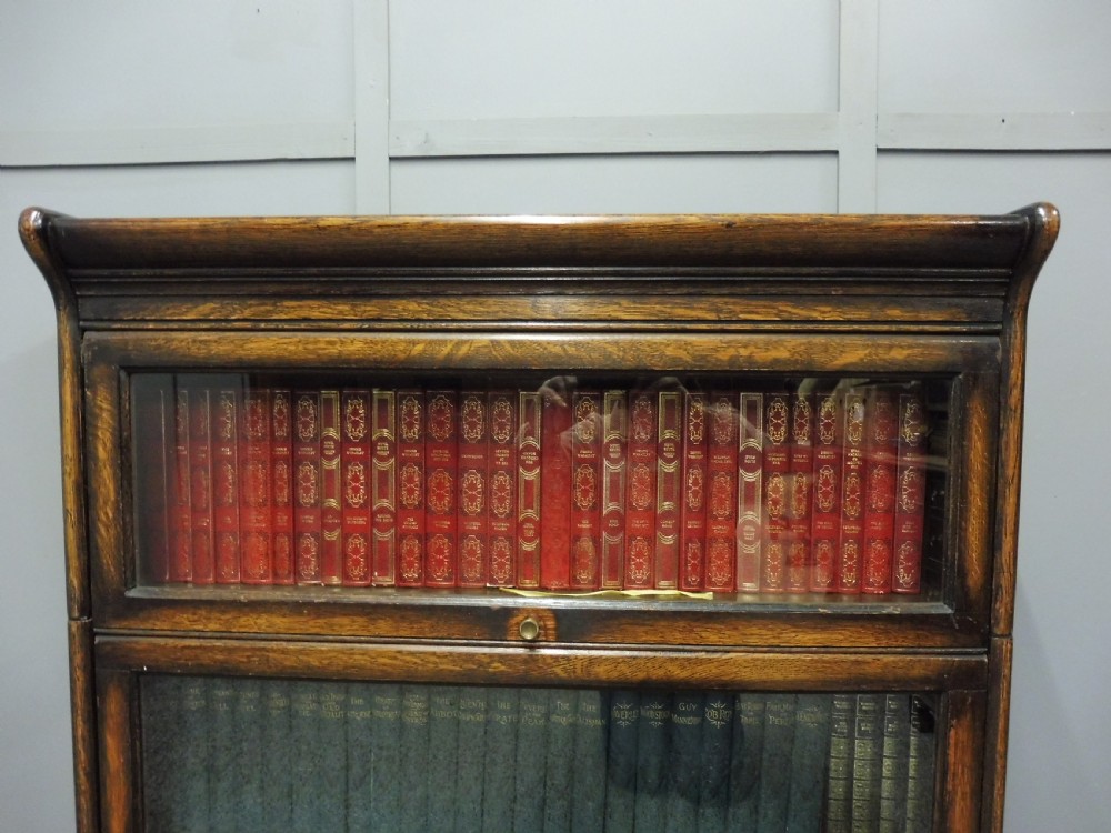 OAK 3 HEIGHT LAWYERS BOOKCASE View IV