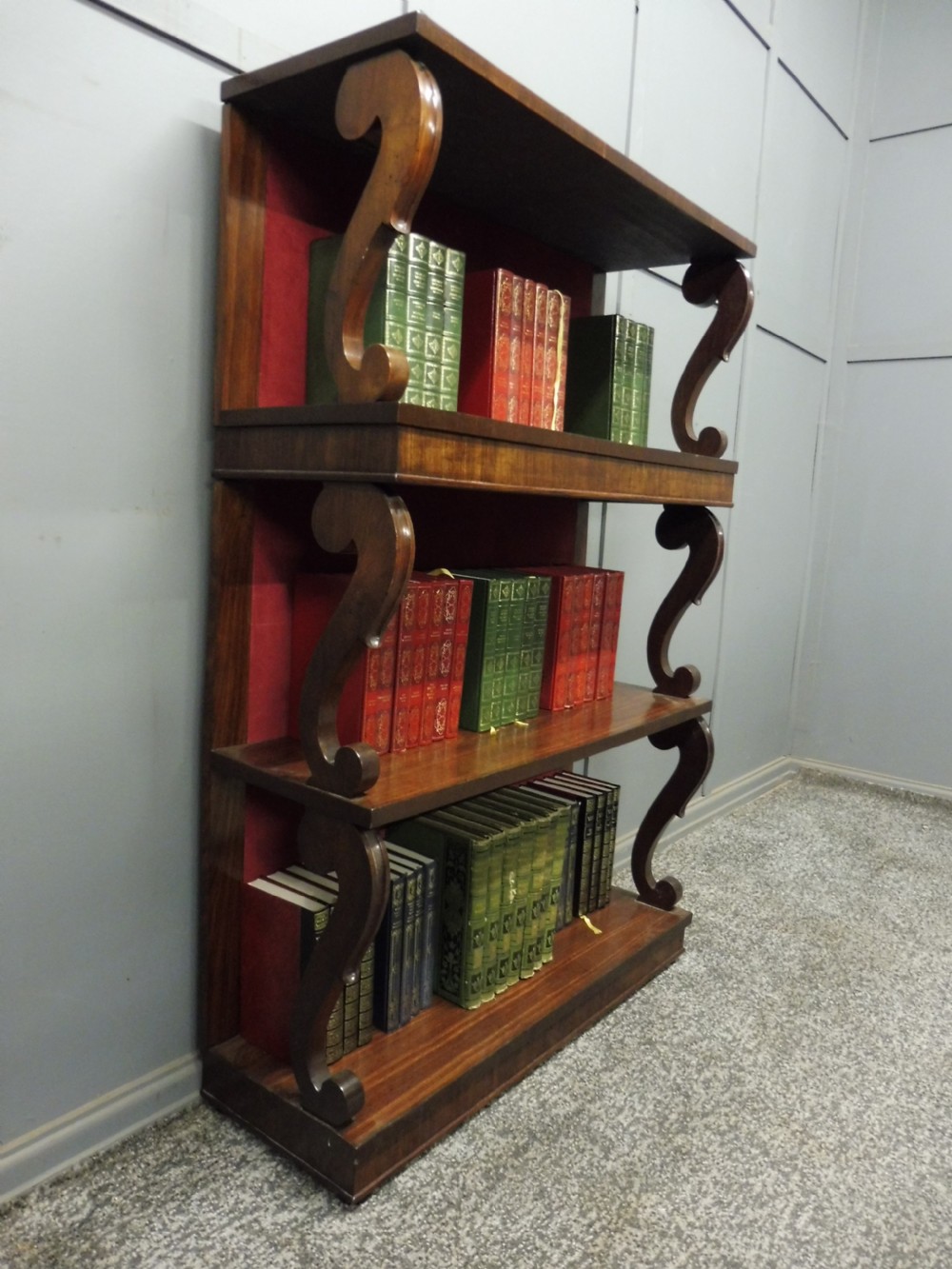 EARLY 19TH CENTURY ROSEWOOD BOOKSHELVES