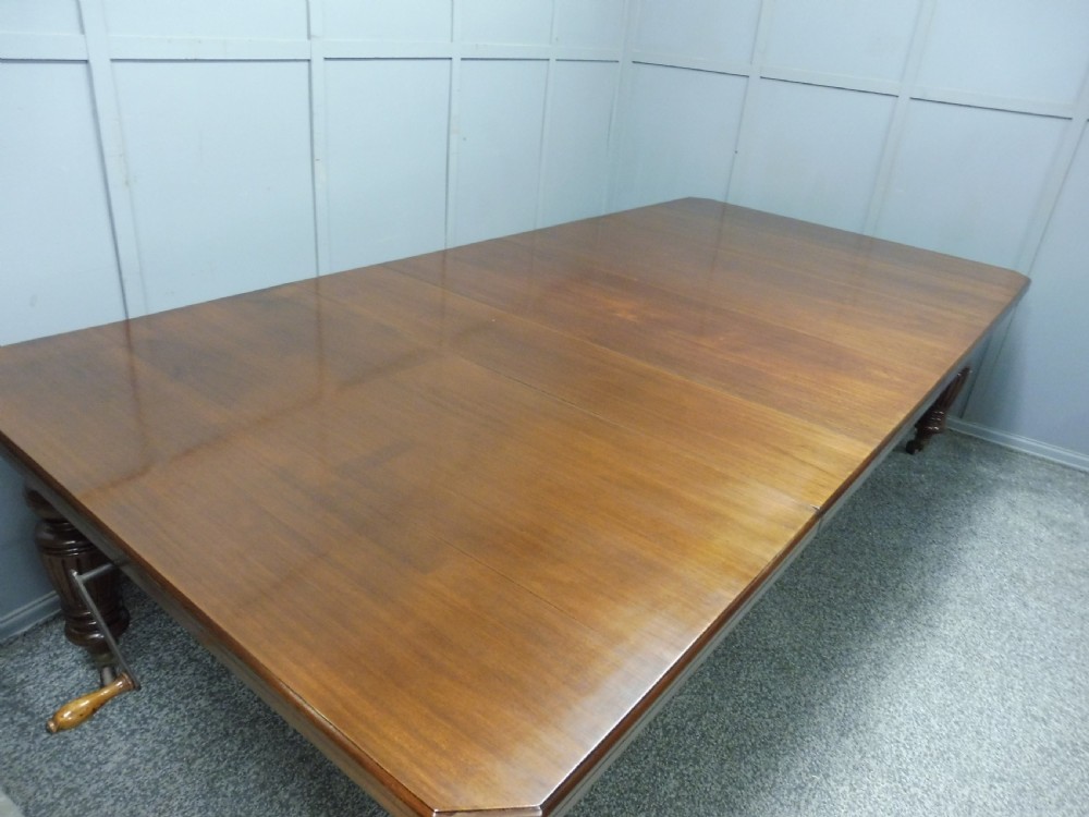 LARGE VICTORIAN MAHOGANY EXTENDING DINING TABLE View VIII