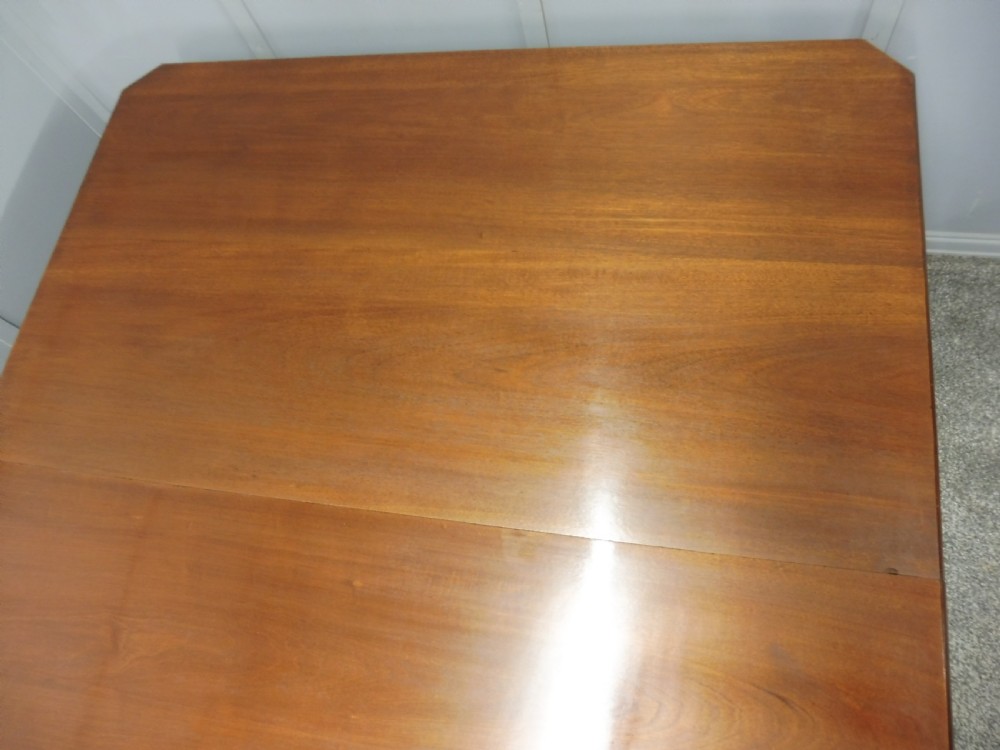LARGE VICTORIAN MAHOGANY EXTENDING DINING TABLE View X