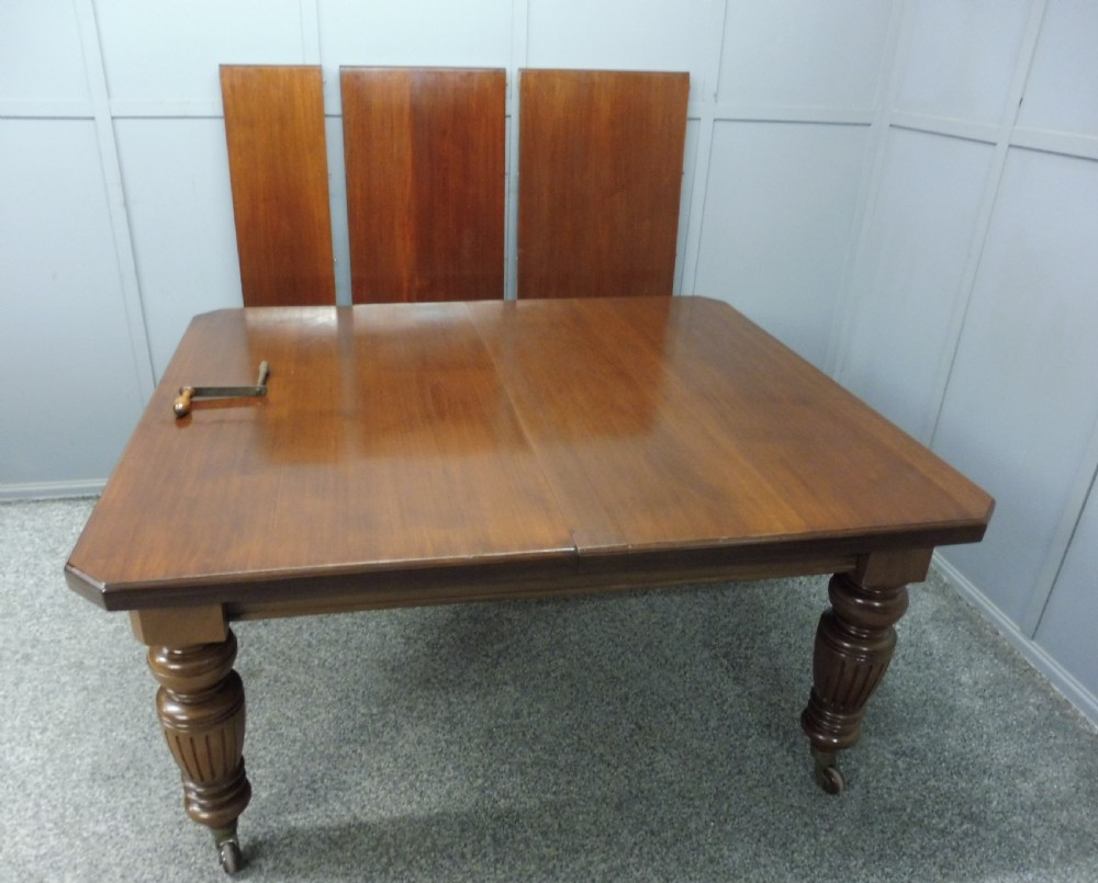 LARGE VICTORIAN MAHOGANY EXTENDING DINING TABLE View XIV