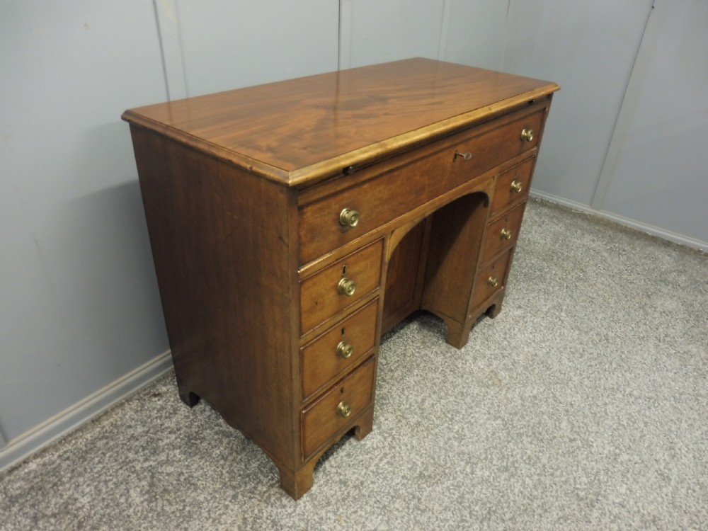 GEORGIAN MAHOGANY KNEEHOLE DESK CIRCA 1780-1800 View V