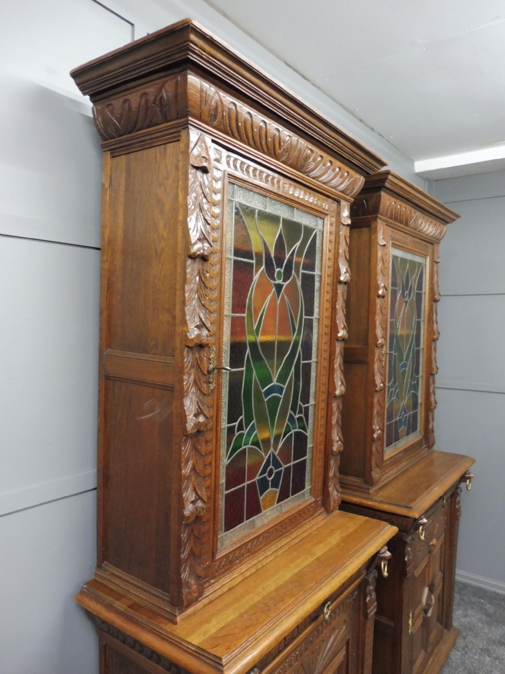 EXCELLENT PAIR OF OAK BOOKCASES View XII