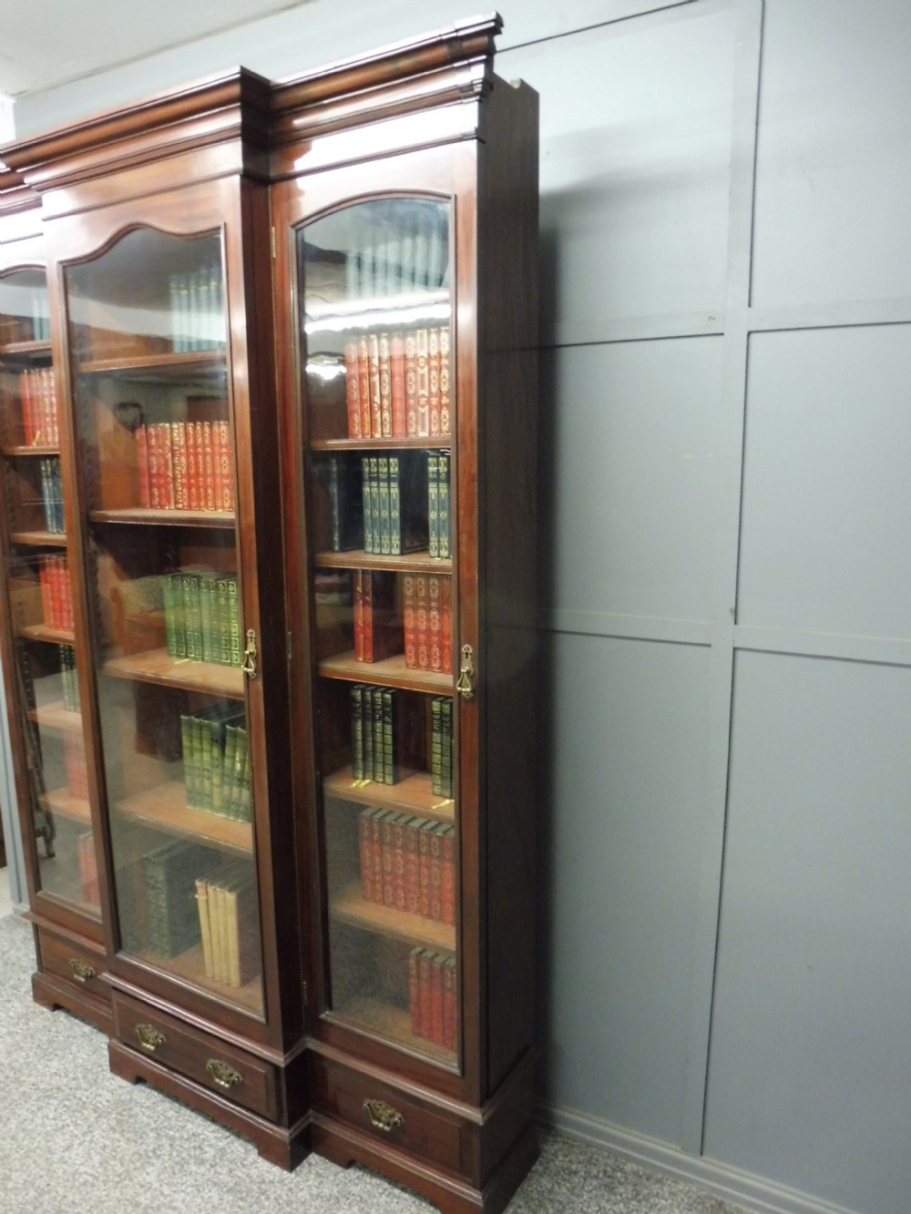 TALL VICTORIAN MAHOGANY GLAZED BOOKCASE View VIII
