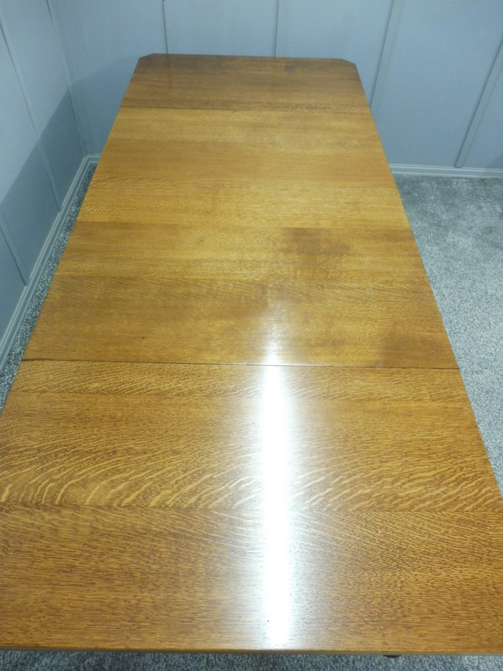 LARGE OAK VICTORIAN EXTENDING DINING TABLE View IX