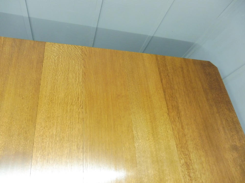 LARGE OAK VICTORIAN EXTENDING DINING TABLE View X