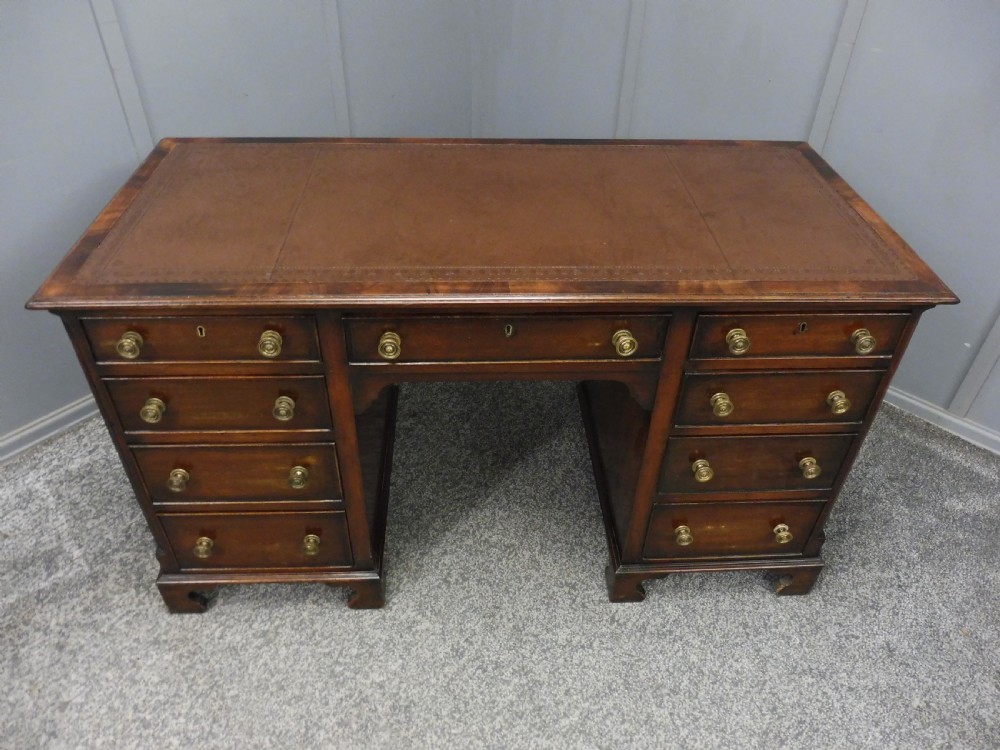 EARLY 19TH CENTURY MAHOGANY DESK View IV