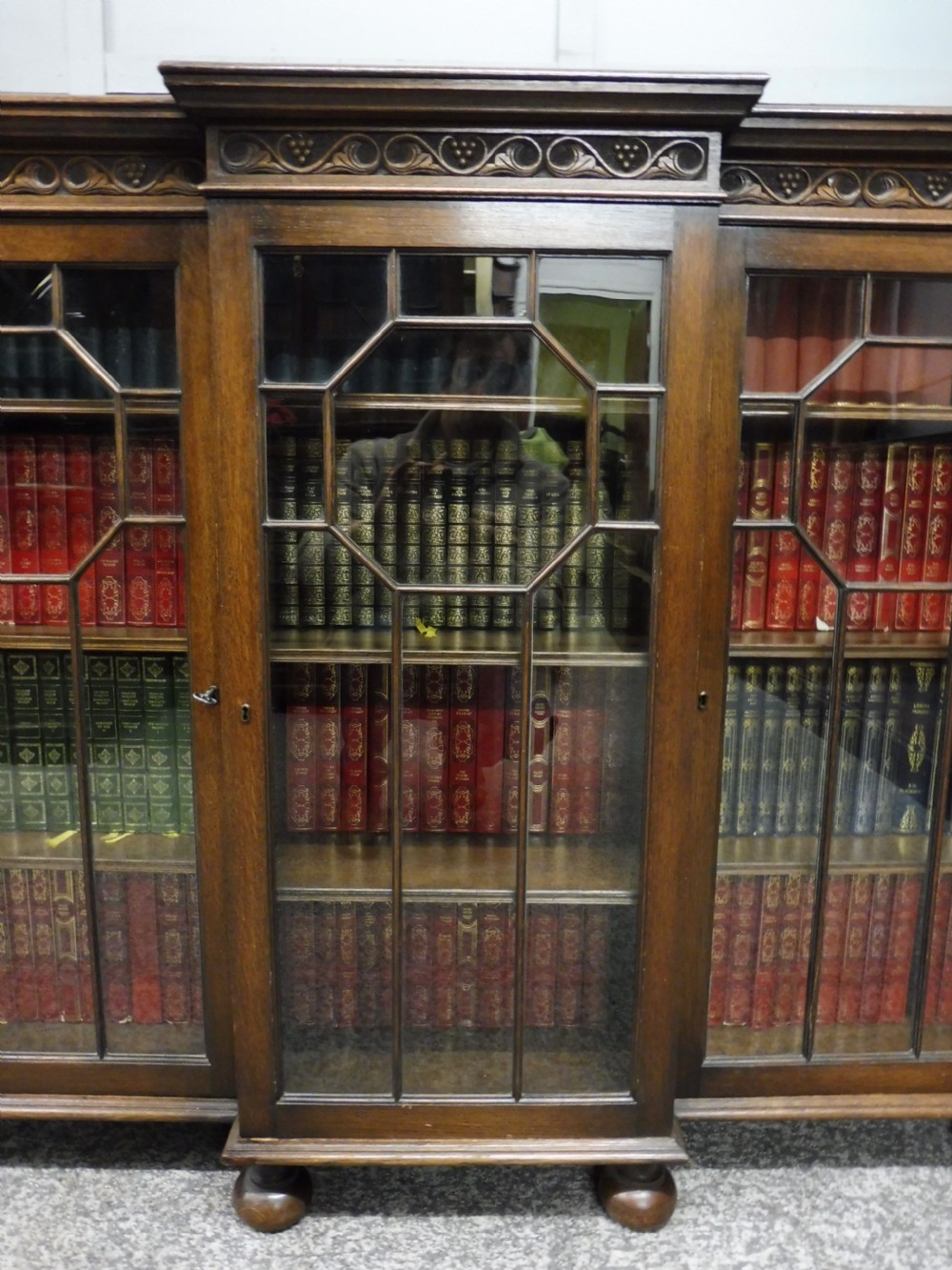 SMALL OAK BREAKFRONT BOOKCASE  View IX