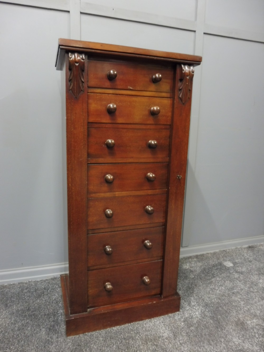 VICTORIAN MAHOGANY WELLINGTON CHEST View III