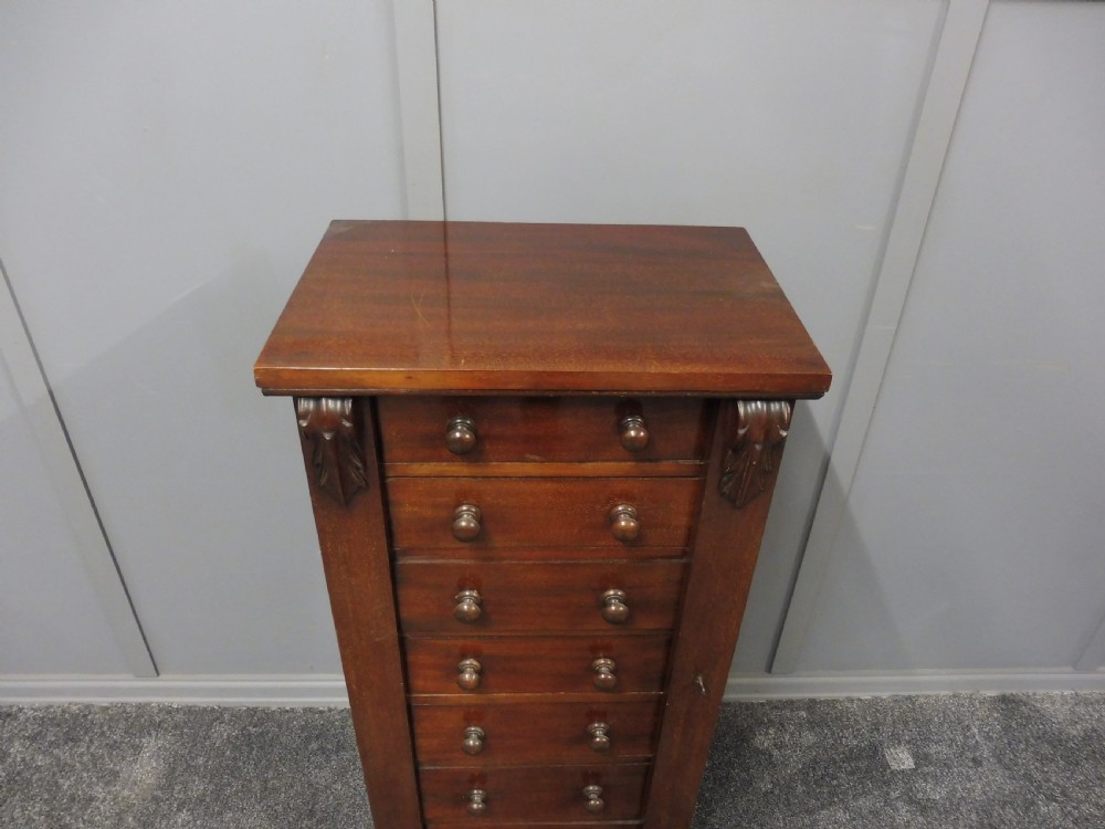 VICTORIAN MAHOGANY WELLINGTON CHEST View VI