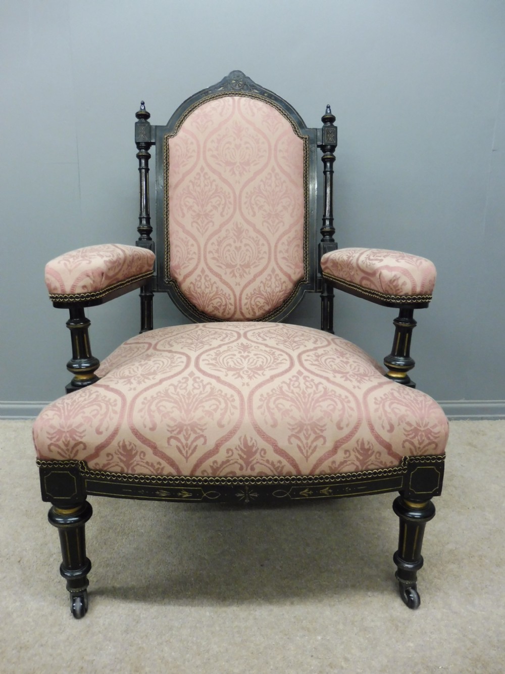 EXCELLENT QUALITY VICTORIAN ARMCHAIR View II