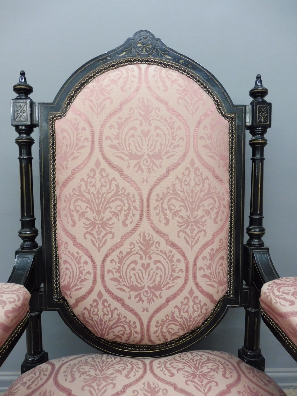 EXCELLENT QUALITY VICTORIAN ARMCHAIR View IV