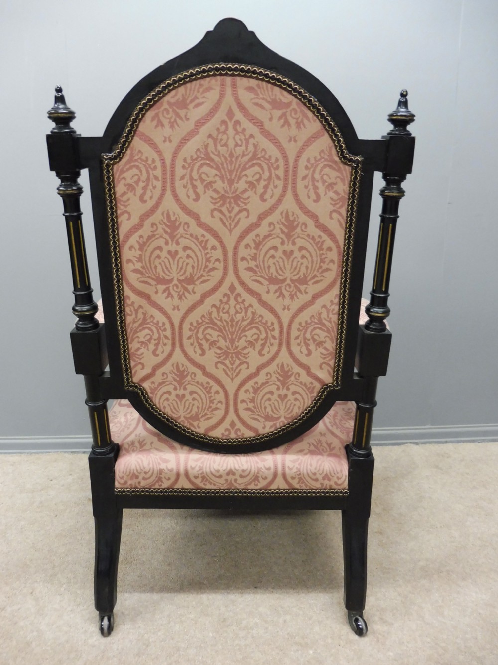 EXCELLENT QUALITY VICTORIAN ARMCHAIR View VIII