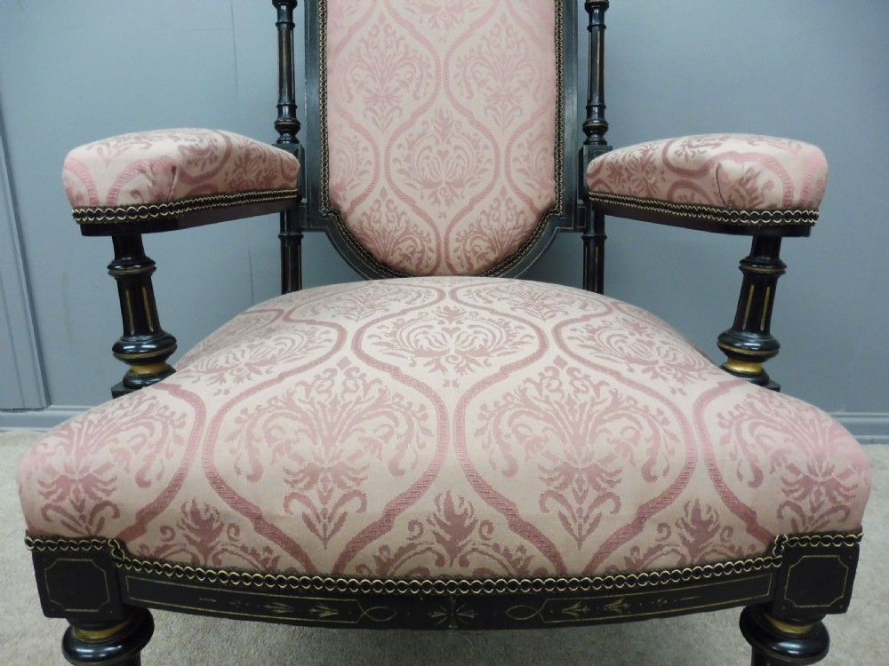 EXCELLENT QUALITY VICTORIAN ARMCHAIR View XIII
