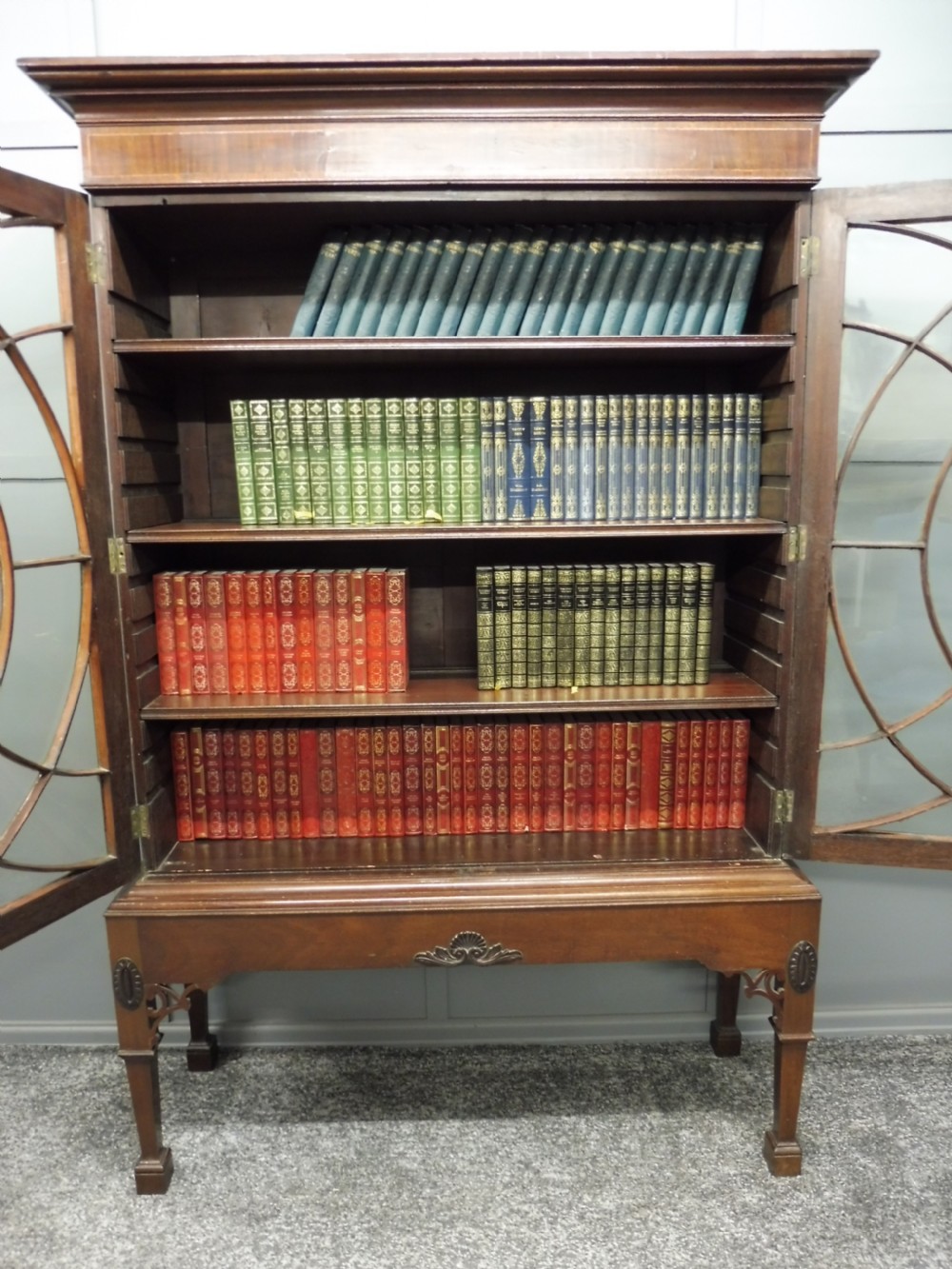 19TH CENTURY MAHOGANY BOOKCASE ON STAND View V