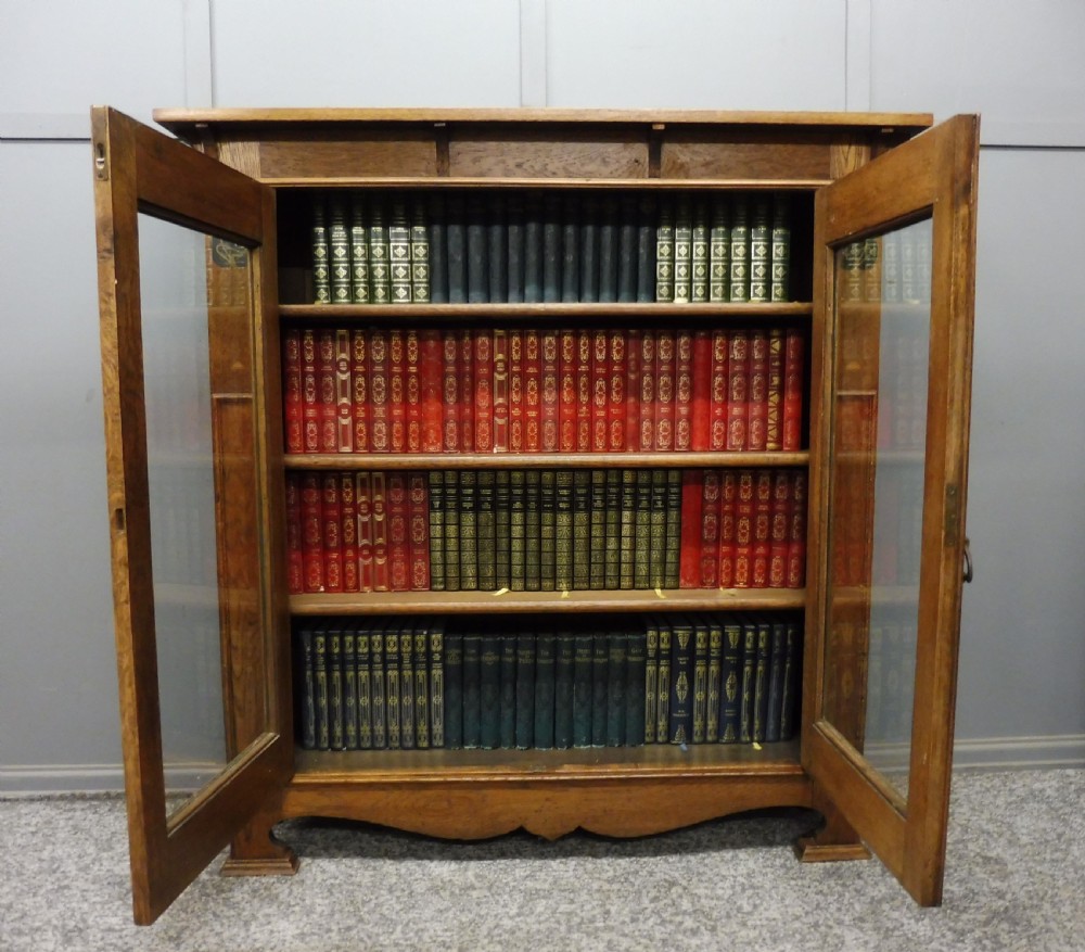 OAK ARTS AND CRAFTS BOOKCASE View XI