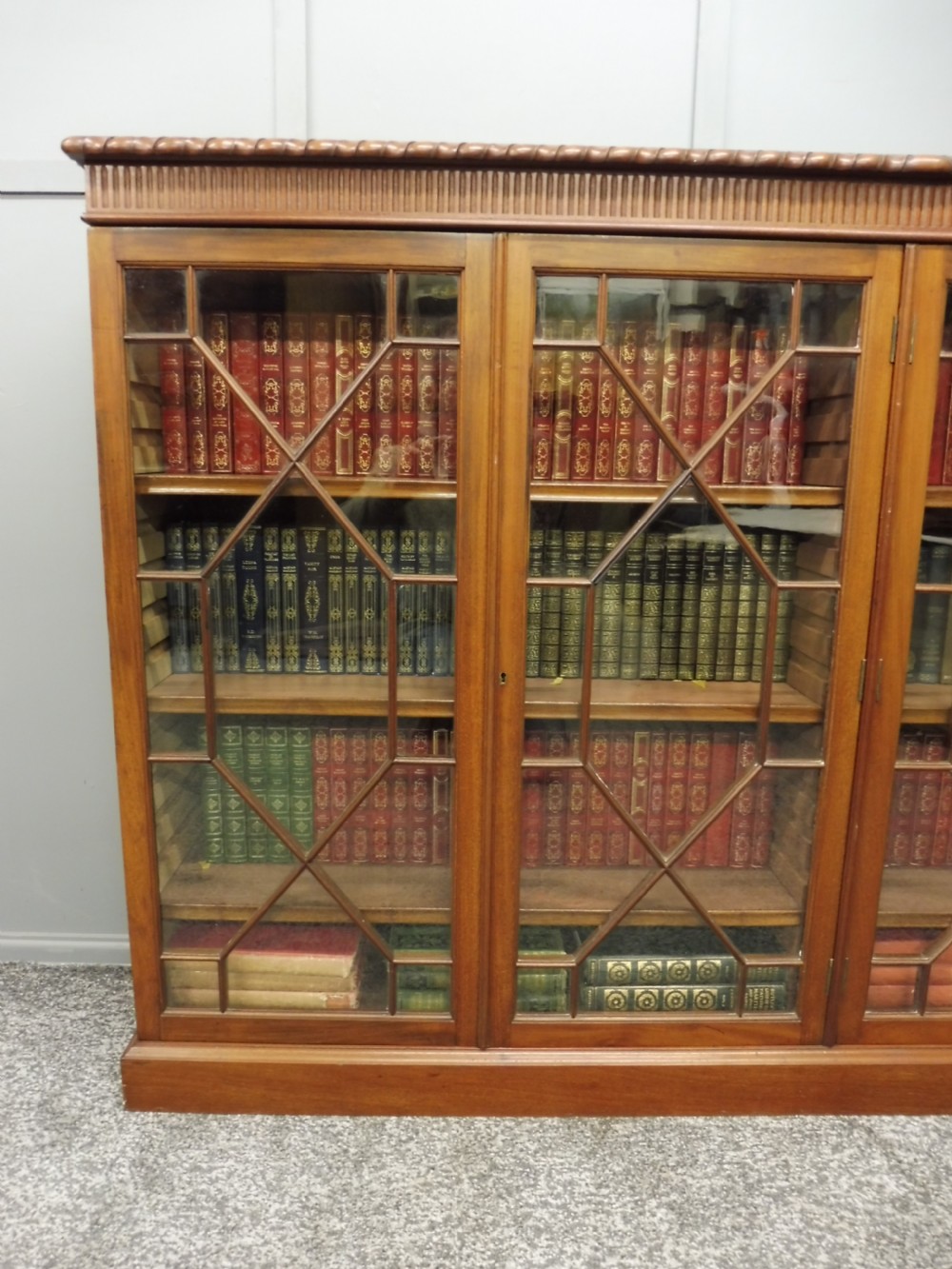 EDWARDIAN MAHOGANY BOOKCASE View VI