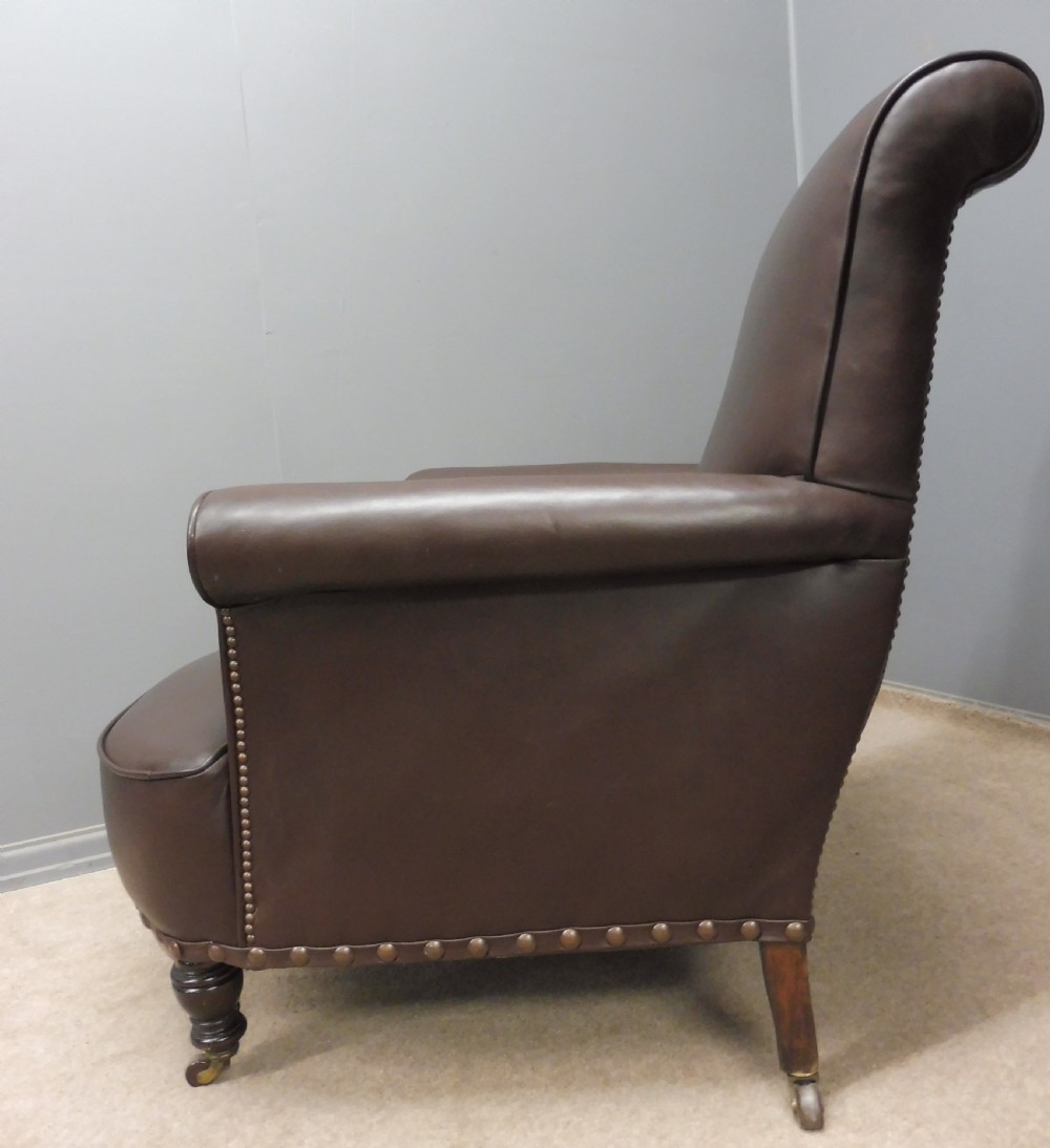 GOOD PAIR OF ANTIQUE LEATHER ARMCHAIRS View IX