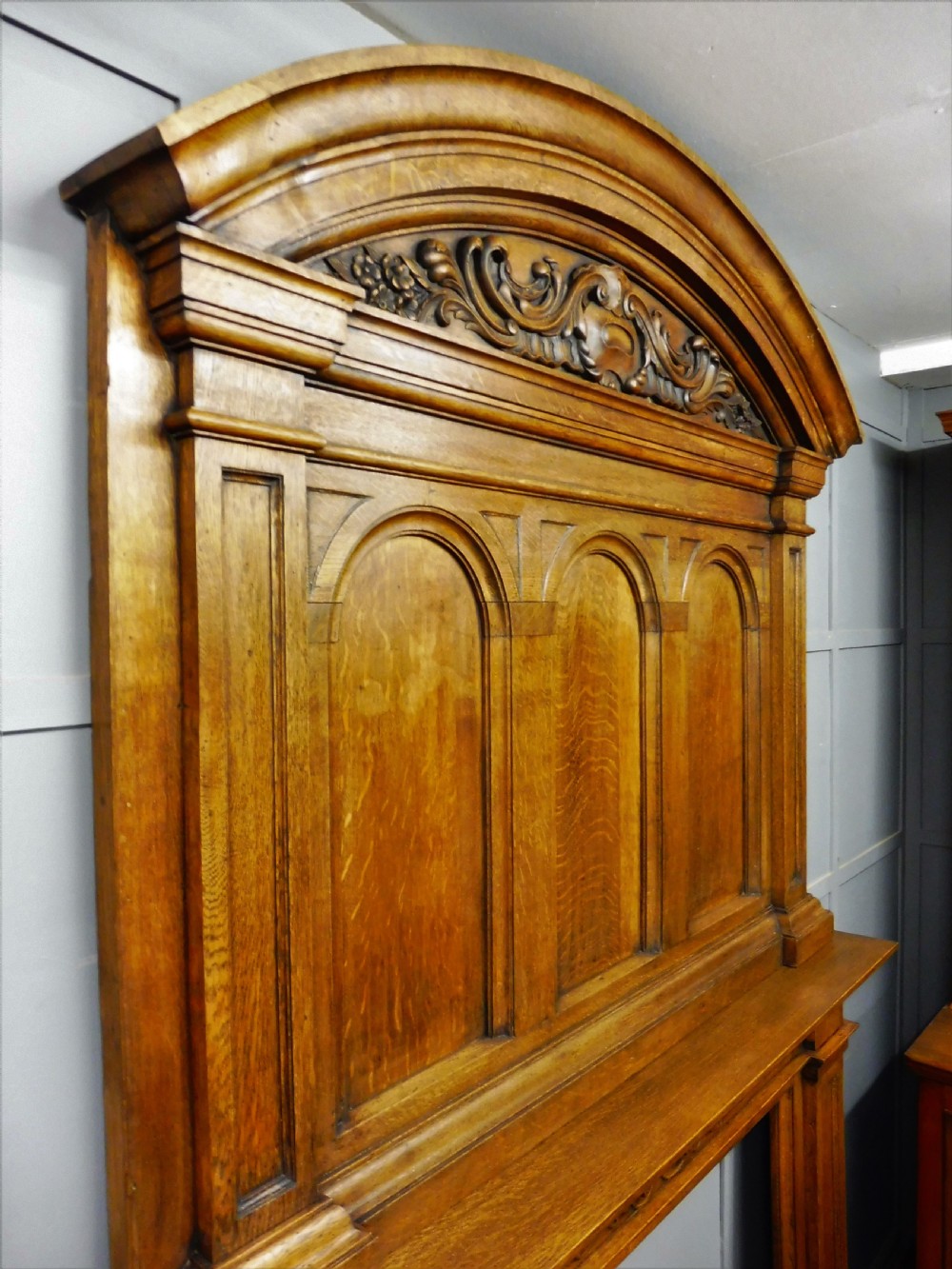 LARGE OAK 19TH CENTURY FIRE SURROUND View VII
