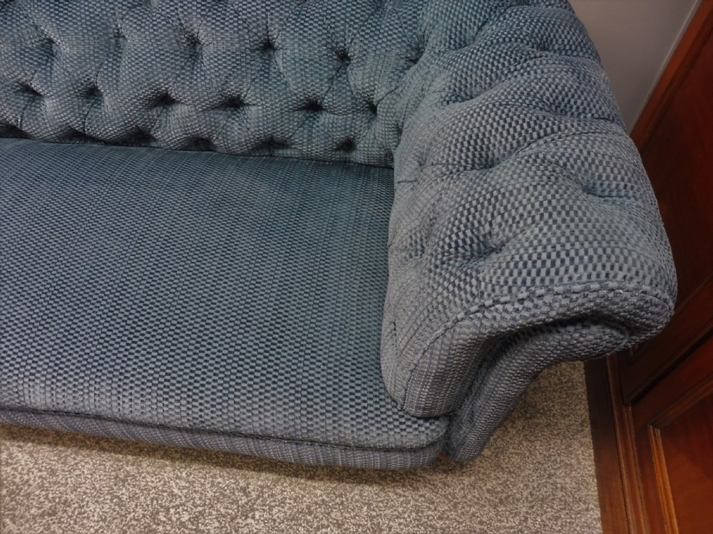 VICTORIAN CHESTERFIELD SOFA View IX