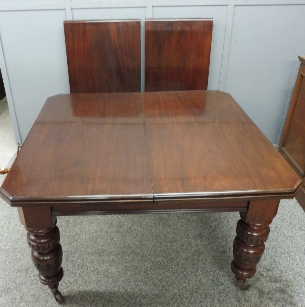 VICTORIAN MAHOGANY EXTENDING DINING TABLE WITH WIND OUT ACTION View VIII