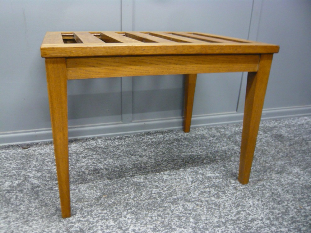 Splendid Oak Edwardian luggage suitcase stand c1920 View V