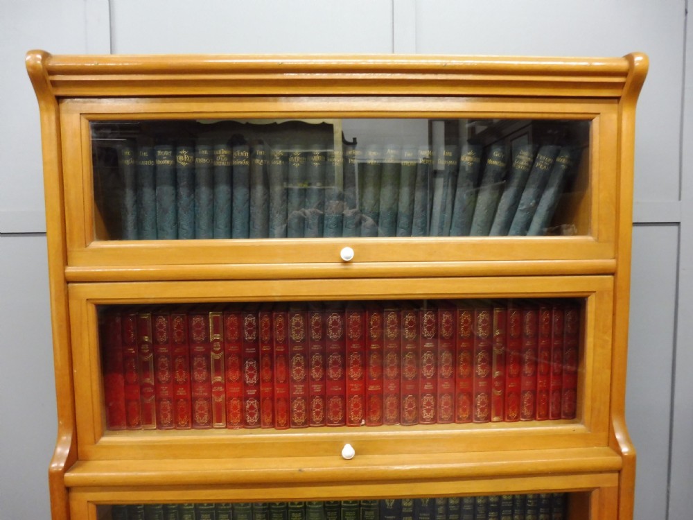 4 HEIGHT LAWYERS SECTIONAL BOOKCASE View III